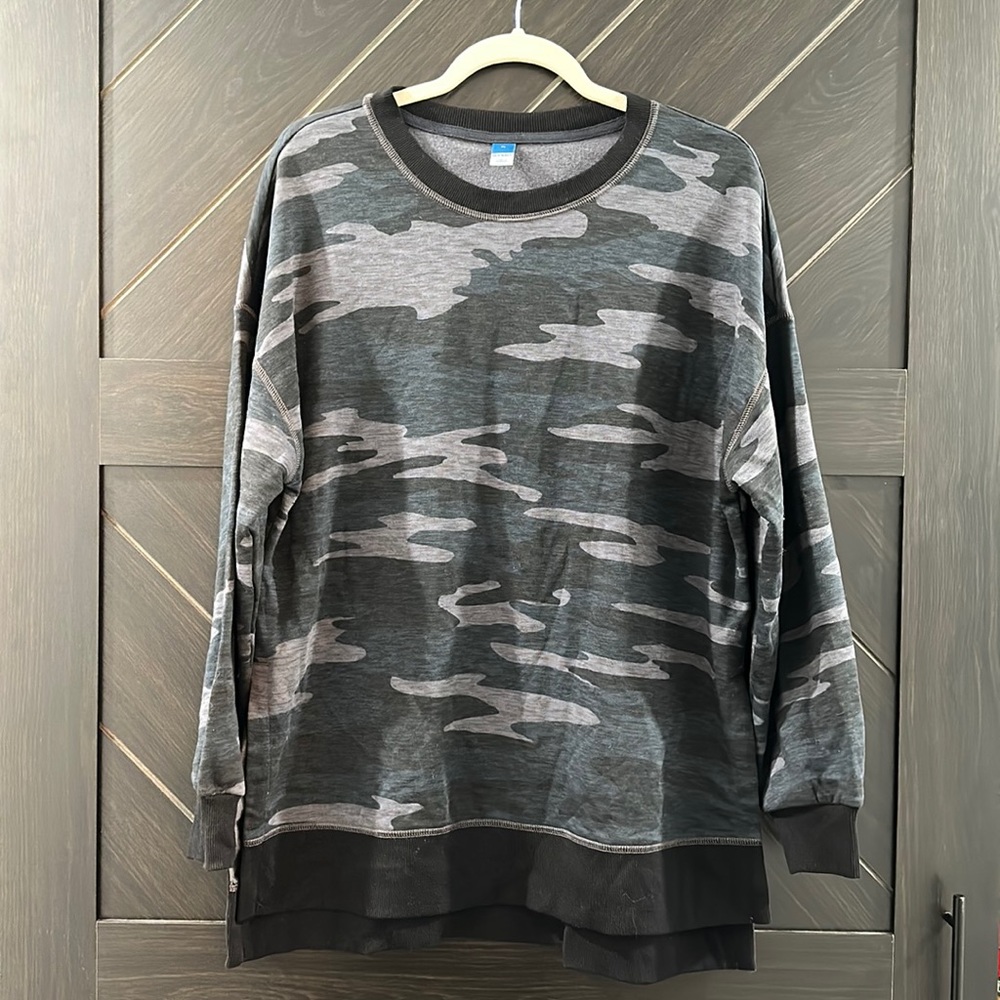 Camouflage tunic thin sweatshirt old navy
